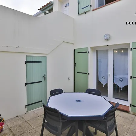 Ferienhaus L Echappee Chaumoise- Agreable Maison Au Pied De La La Chaume